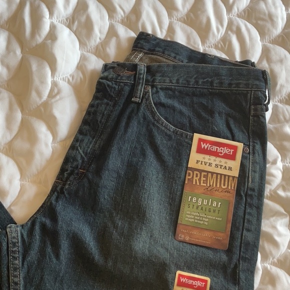 NWT Men’s 5 Star Wrangler Dark Wash Denim Straight Leg Fits Size 34 x34 - Picture 2 of 14
